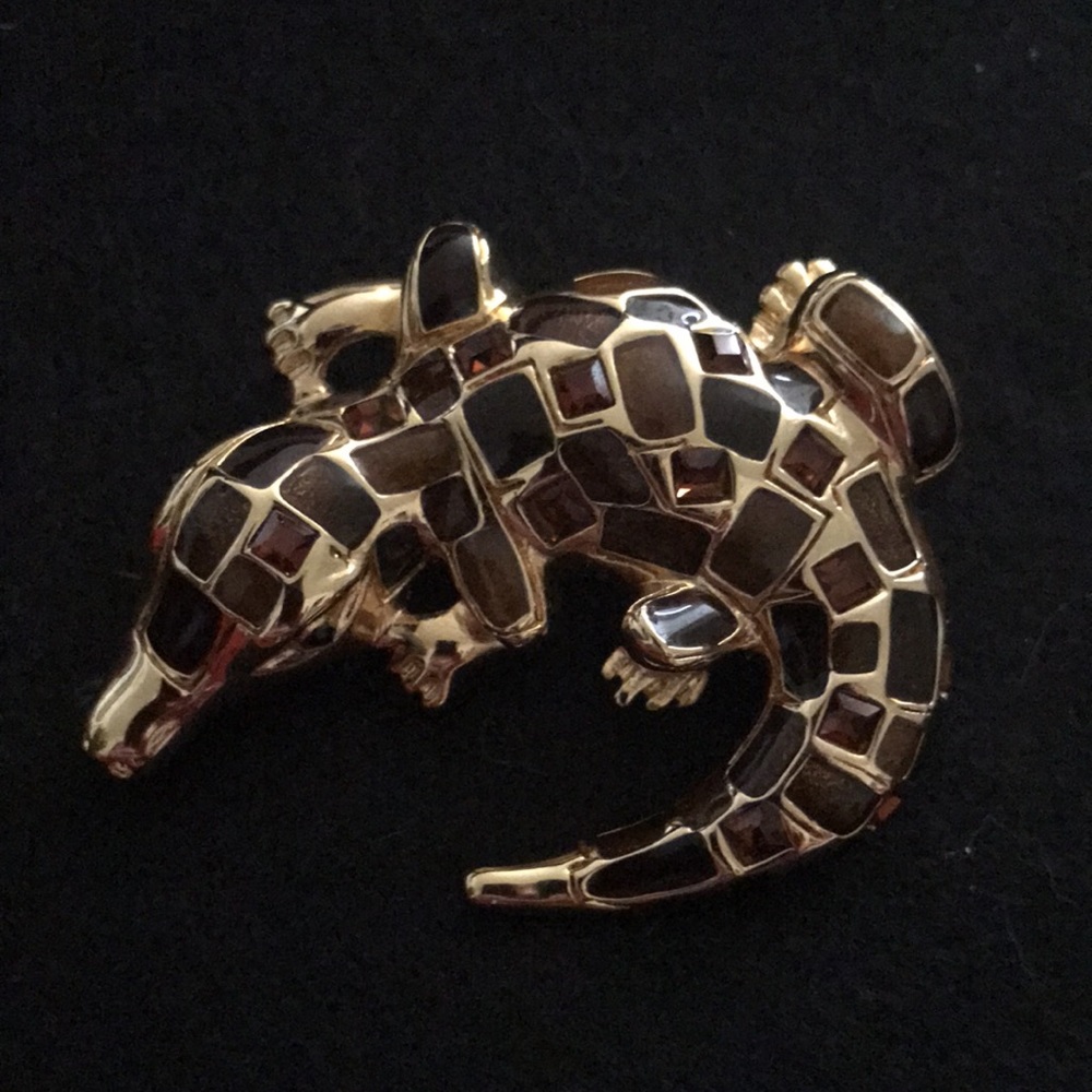 St. John Alligator 🐊 Stone Brooch